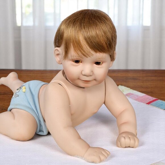 Vintage 1994 The Ashton-Drake Galleries Barely Yours Snug As A Bug In A Rug Doll - Picture 9 of 16